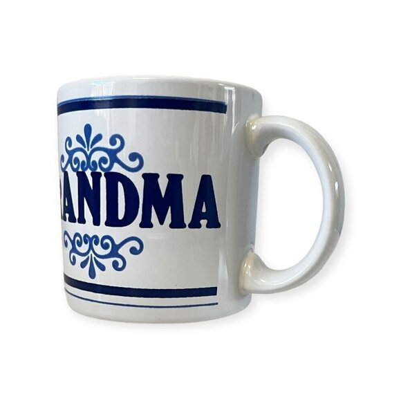 Vintage GHC England Granma Coffee Mug Blues & Whites Holds 10 - 12 Oz. - Picture 3 of 8